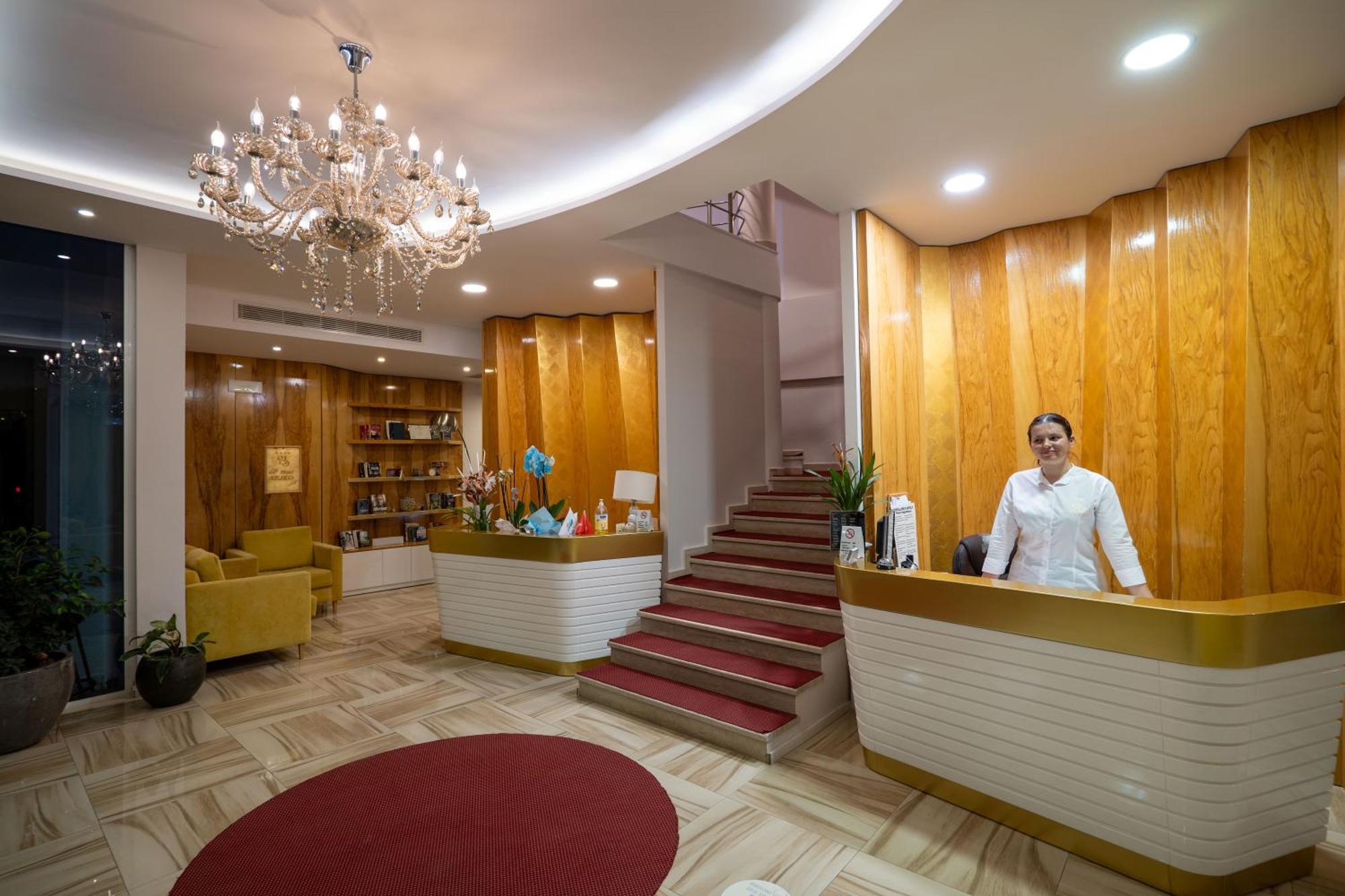 Hotel Sejko Sarande Bagian luar foto