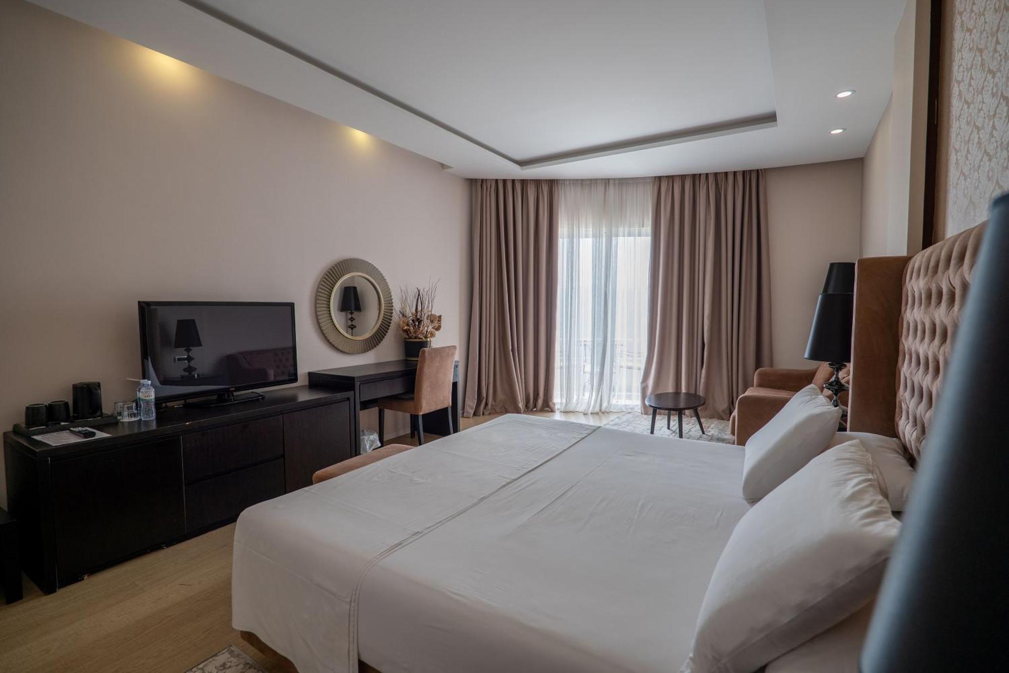 Hotel Sejko Sarande Bagian luar foto
