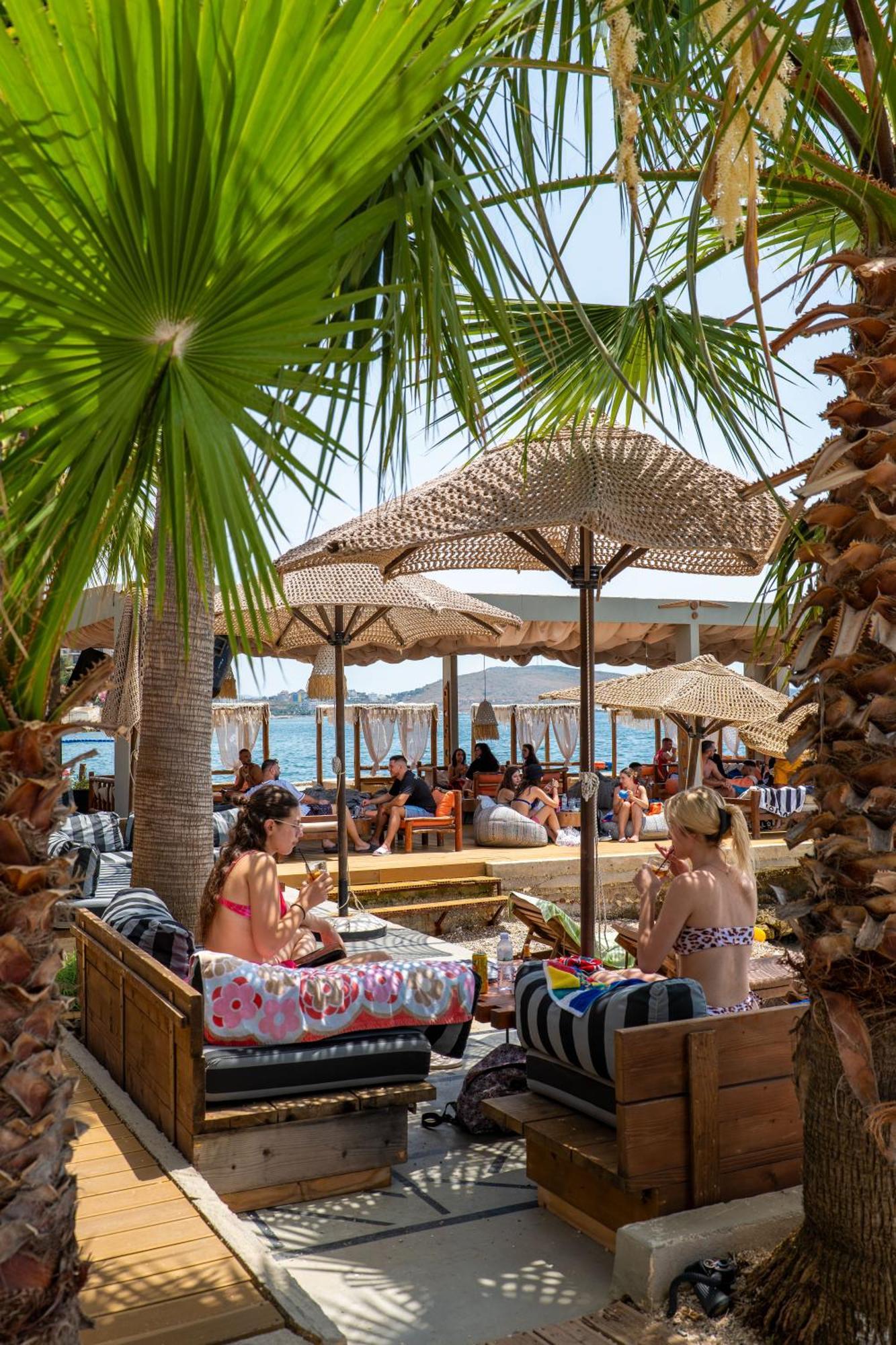 Hotel Sejko Sarande Bagian luar foto